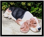 Beagle Sculpture - Lying Down