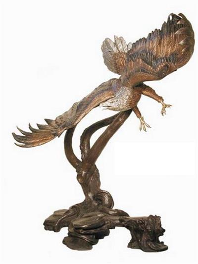 Magnificent Eagle Sculpture