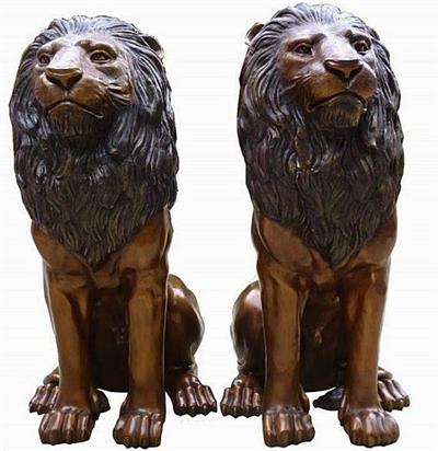 Pair of Grand Entrance Lions