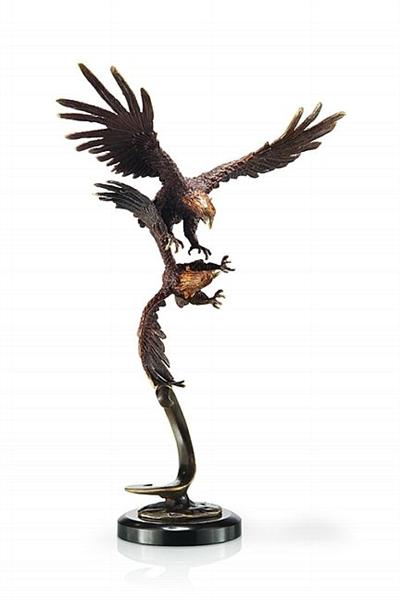 Fighting Eagles Sculpture