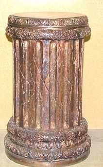 Roma Pedestal