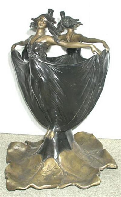 Madeleine's Urn